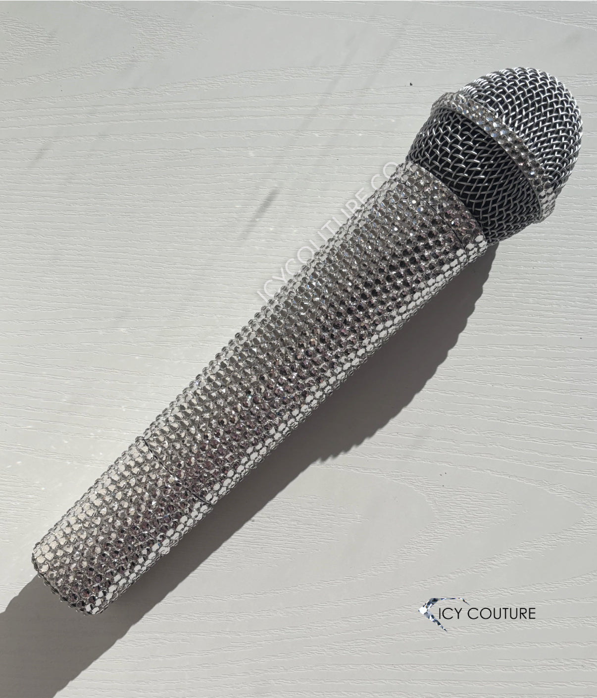 SINGLE COLOR | CRYSTAL MICROPHONE DESIGN