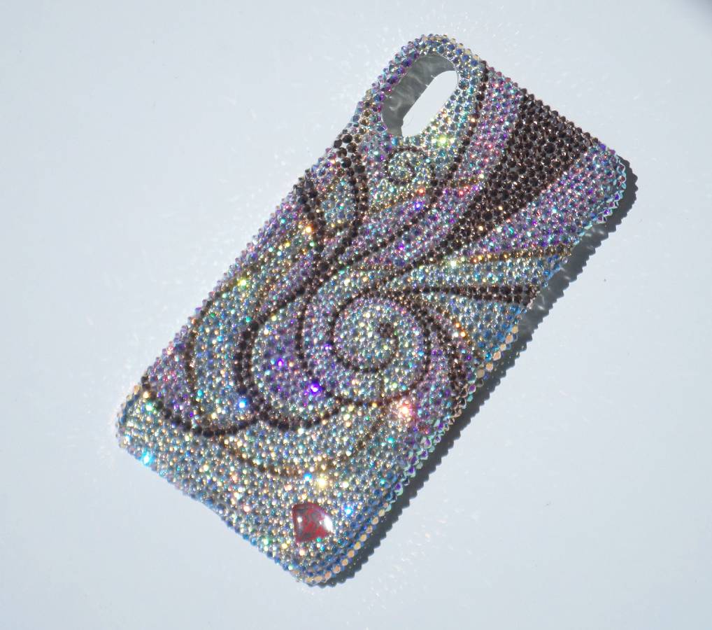 WAVES & SWIRLS | CELL PHONE DESIGN